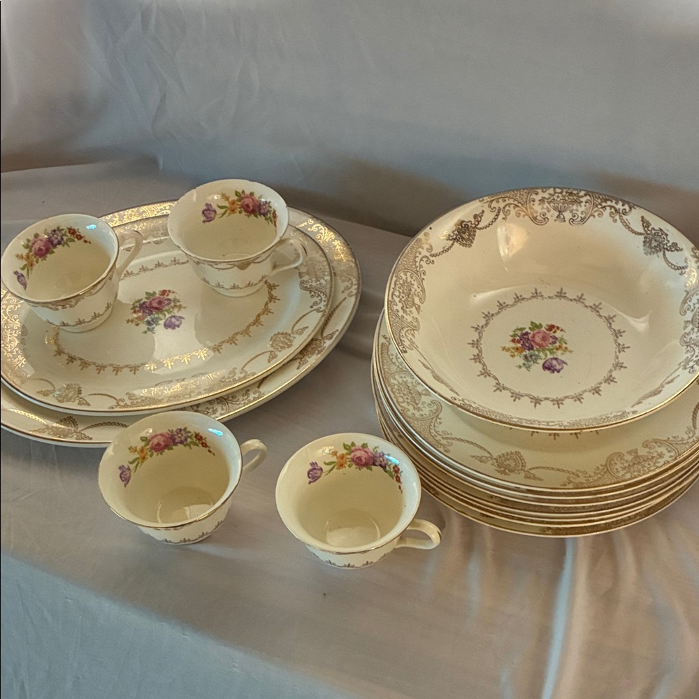 Stetson Cream and Gold Floral Dinnerware Set